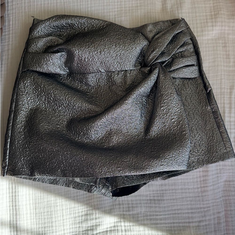 NWT Zara Metallic Silver Mini Skort